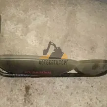 Кронштейн ISUZU зеркала правый FVR/NPR (8981662100)